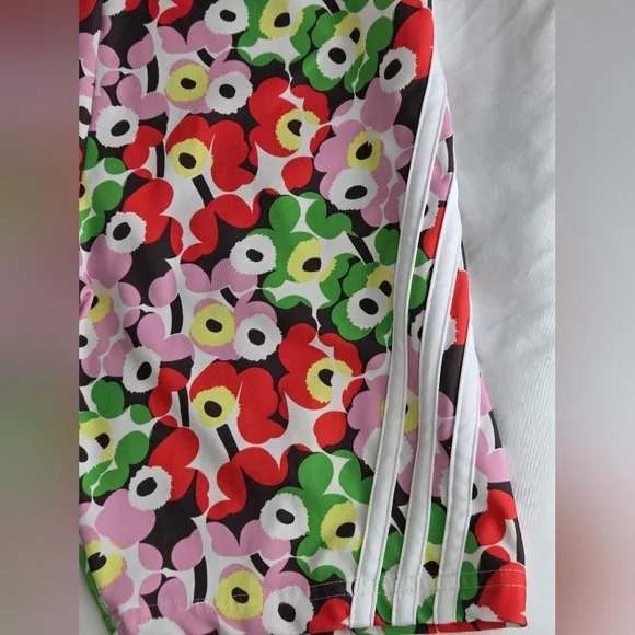 adidas Size S Women's Floral Biker Shorts Design In Colaboration W/ Marimekko - Picture 7 of 7